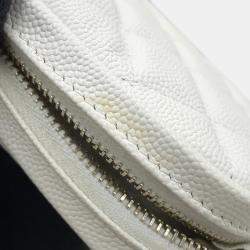 مملوكة مسبقًا Chanel Matelasse Pouch White Caviar Leather