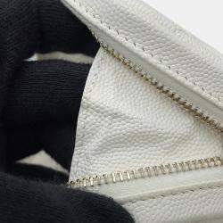 مملوكة مسبقًا Chanel Matelasse Pouch White Caviar Leather