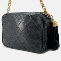 مملوكة مسبقًا حقيبة كتف شانيل سوداء جلدية مع شرابة وسلسلة ماتلاس لامبسكين