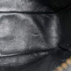 مملوكة مسبقًا حقيبة كتف شانيل سوداء جلدية مع شرابة وسلسلة ماتلاس لامبسكين