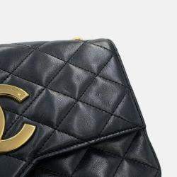 Pre Owned Chanel Matelasse Chain shoulder Bag Black Lambskin