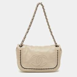 Pre Owned Chanel Cream Leather Luxe Ligne CC Accordion Flap Bag