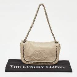 Pre Owned Chanel Cream Leather Luxe Ligne CC Accordion Flap Bag