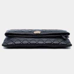 Pre Owned Chanel Black Quilted Lambskin Boy Foldover Clutch