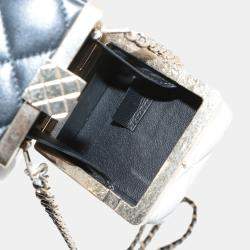 Pre Owned Chanel Black/Cream Bicolor Quilted Lambskin Cube Clutch with Chain
