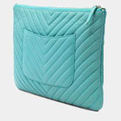 Pre Owned Chanel Blue Medium CC Chevron Caviar O Case Clutch