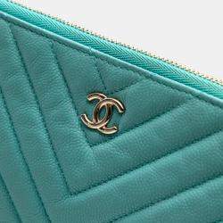 Pre Owned Chanel Blue Medium CC Chevron Caviar O Case Clutch