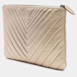 Pre Owned Chanel Gold Medium Chevron Metallic Calfskin O Case Clutch