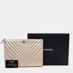 Pre Owned Chanel Gold Medium Chevron Metallic Calfskin O Case Clutch