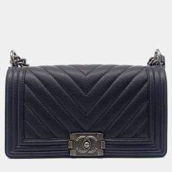 Pre Owned Chanel Black Leather Caviar Chevron Boy Bag Medium