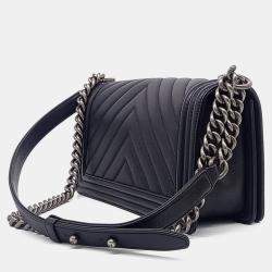 Pre Owned Chanel Black Leather Caviar Chevron Boy Bag Medium