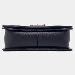 Pre Owned Chanel Black Leather Caviar Chevron Boy Bag Medium