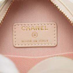 Pre Owned Chanel White Iridescent Quilted Lambskin Round Clutch With Chain