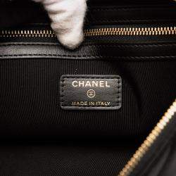 Pre Owned Chanel Black CC Quilted Satin Chain Around Clutch