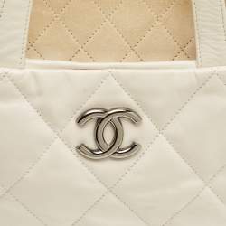 Pre Owned Chanel White/Cream Quilted Glazed Leather and Suede Portobello Tote 