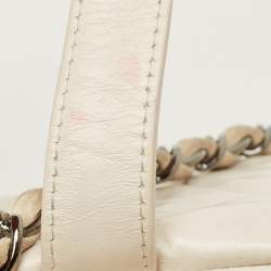 Pre Owned Chanel White/Cream Quilted Glazed Leather and Suede Portobello Tote 
