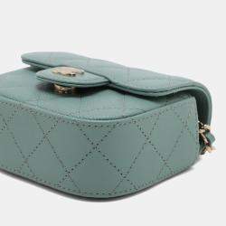 Pre Owned Chanel Blue Mini Classic Caviar Clutch With Chain