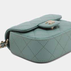 Pre Owned Chanel Blue Mini Classic Caviar Clutch With Chain