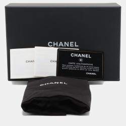 Pre Owned Chanel Blue Mini Classic Caviar Clutch With Chain