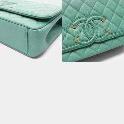 Pre Owned Chanel Cc Filigree Shoulder Bag Caviar Skin Grained Calf Green