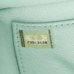 Pre Owned Chanel Cc Filigree Shoulder Bag Caviar Skin Grained Calf Green