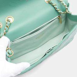 Pre Owned Chanel Cc Filigree Shoulder Bag Caviar Skin Grained Calf Green