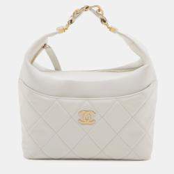 Pre Owned Chanel White Quilted Calfskin Close To Me Hobo
