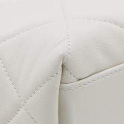 Pre Owned Chanel White Quilted Calfskin Close To Me Hobo