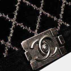 Pre Owned Chanel Black Medium Quilted Velvet Wild Stitch Boy Flap