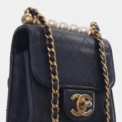 Pre Owned Chanel Navy Blue Mini Goatskin Chic Pearls Clutch On Chain