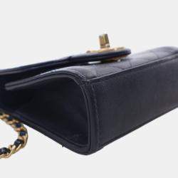 Pre Owned Chanel Navy Blue Mini Goatskin Chic Pearls Clutch On Chain