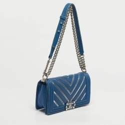 Pre Owned Chanel Blue/Iridescent Chevron PVC and Leather Medium Boy Flap Bag
