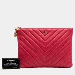 Pre Owned Chanel Red Medium Chevron Caviar Ancient Greek Charms O Case Clutch