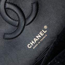 Pre Owned Chanel Black Medium Classic Tweed Single Flap
