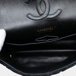 Pre Owned Chanel Black Medium Classic Tweed Single Flap