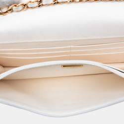 Pre Owned Chanel White CC Quilted Lambskin Frame Wallet On Chain