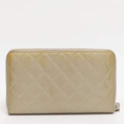 Pre Owned Chanel Olive Quilted Patent Leather CC Zip Around Organizer Wallet