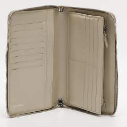 Pre Owned Chanel Olive Quilted Patent Leather CC Zip Around Organizer Wallet