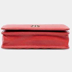 Pre Owned Chanel Red Quilted Goatskin Diagonal Wallet On Chain