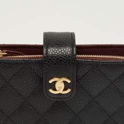 Pre Owned Chanel Black Quilted Caviar Leather CC Phone Holder Pouch