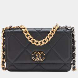 Pre Owned Chanel Black Quilted Lambskin 19 Wallet on Chain