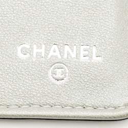 Pre Owned Chanel Black Leather CC Camellia Embossed Trifold Wallet