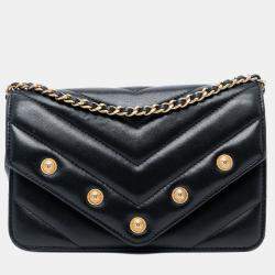 Pre Owned Chanel Black Chevron Lambskin Button Wallet On Chain