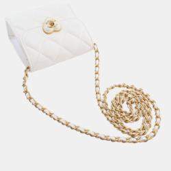 Pre Owned Chanel White Mini Quilted Lambskin CC Enamel Heart Clutch With Chain