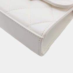 Pre Owned Chanel White Mini Quilted Lambskin CC Enamel Heart Clutch With Chain