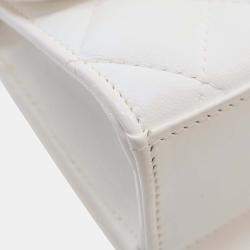Pre Owned Chanel White Mini Quilted Lambskin CC Enamel Heart Clutch With Chain