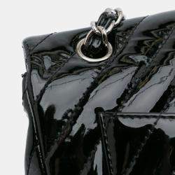 Pre Owned Chanel Black Jumbo Classic Chevron Patent Single Flap