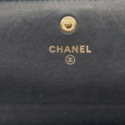 Pre Owned Chanel Navy Blue Chevron Mixed Leathers Boy Wallet on Chain