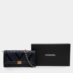 Pre Owned Chanel Navy Blue Chevron Mixed Leathers Boy Wallet on Chain
