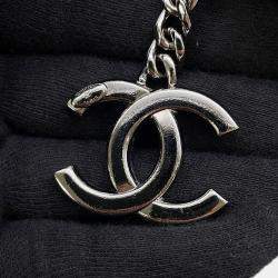 Pre Owned Chanel Double Chain Round Shoulder Bag Black Patent Leather